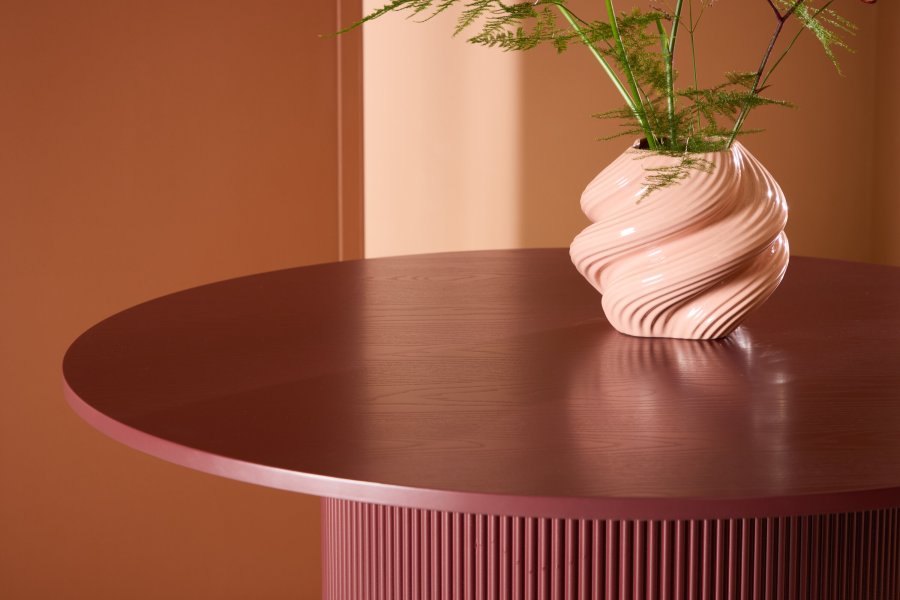 VENTURE DESIGN Lenox spisebord - Burgunder ben / Burgunder MDF, finr