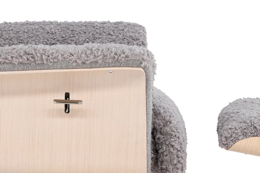 VENTURE DESIGN Hagön Relaxsessel mit Fußhocker – grauer Stoff, weiß getünchtes Holz und verchromtes Metall