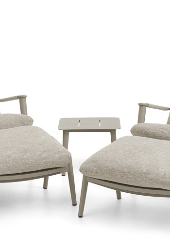 Silba utendrs sidebord, firkantet - sandfarget aluminium (45x45)