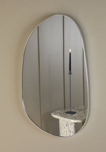 VENTURE DESIGN Askersund Wandspiegel, organisch – Spiegelglas und silbernes Aluminium (65x40)