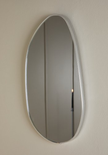 VENTURE DESIGN Borgholm Wandspiegel, organisch – Spiegelglas und silbernes Aluminium (55x30)