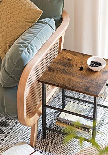 VASAGLE Beistelltisch, m. 2 verstellbaren Gitterböden – rustikale braune Spanplatte und schwarzer Stahl (40 x 40)