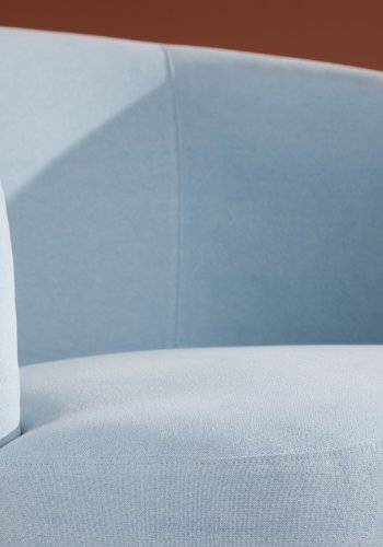 VENTURE DESIGN Bobbo lenestol, med armlener - babybltt stoff og bjrketre