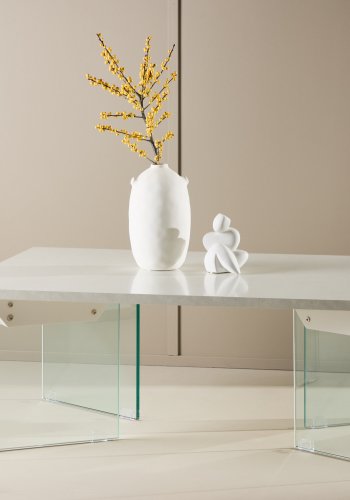 VENTURE DESIGN Ester Couchtisch, rechteckig – weißes MDF mit Betonoptik und klarem Glas (120x80)