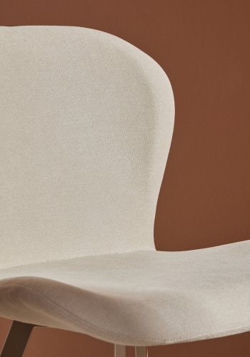 VENTURE DESIGN Lilja spisestuestol - beige polyesterstoff og stl