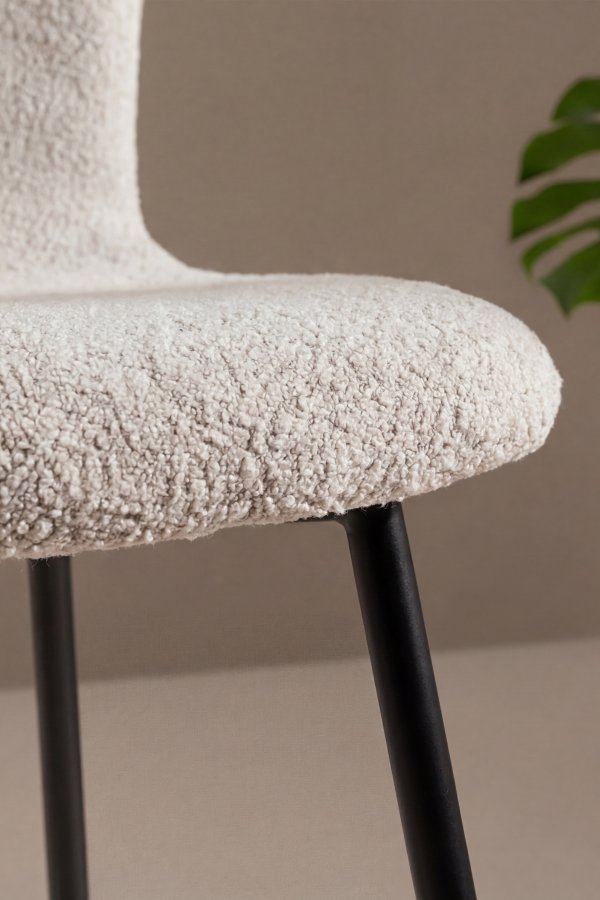 VENTURE HOME Linus spisebordsstol - beige boucl� stof og sort jern