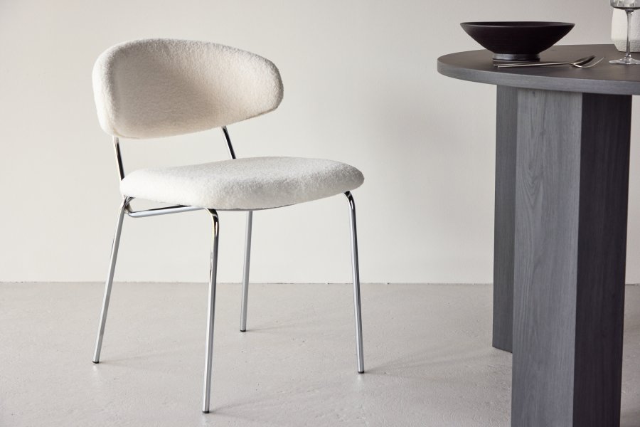 VENTURE DESIGN Chico spisebordsstol - hvid boucl og forkromet stl