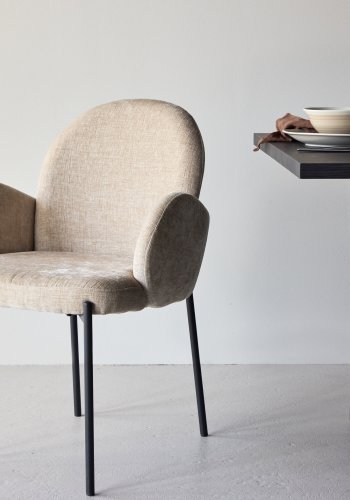 VENTURE DESIGN Blom Esszimmersthle, 2er-Pack  Schwarzer Stahl / Beigefarbener Stoff