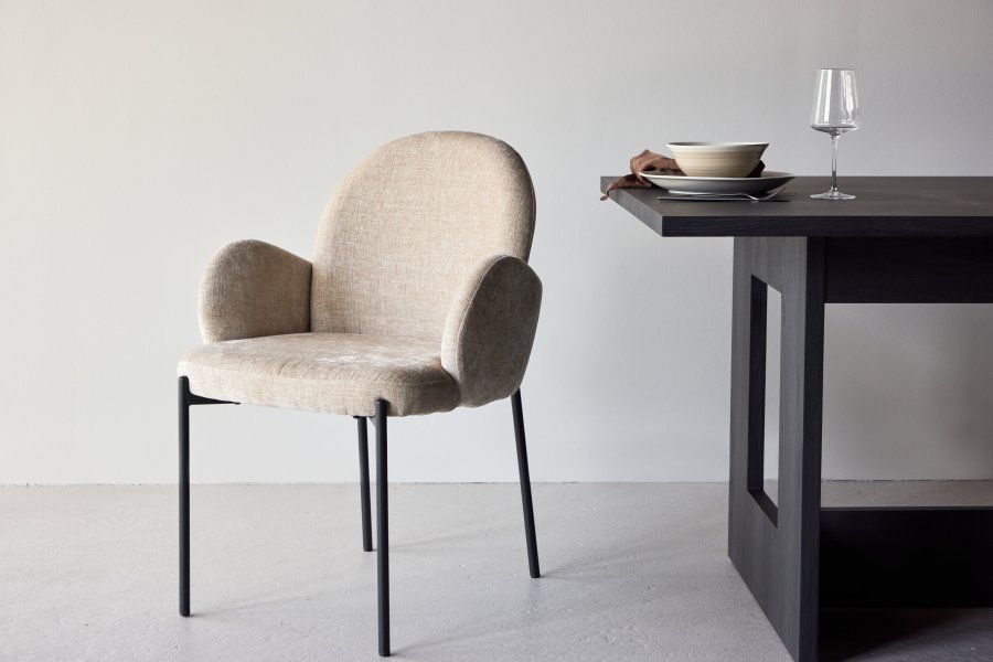 VENTURE DESIGN Blom Esszimmersthle, 2er-Pack  Schwarzer Stahl / Beigefarbener Stoff