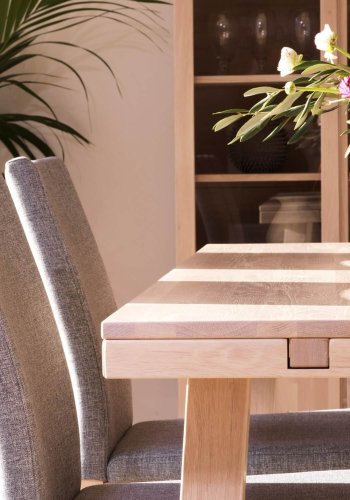 ROWICO Brooklyn spisebord - hvidpigmenteret eg m. udtrk (170x95)