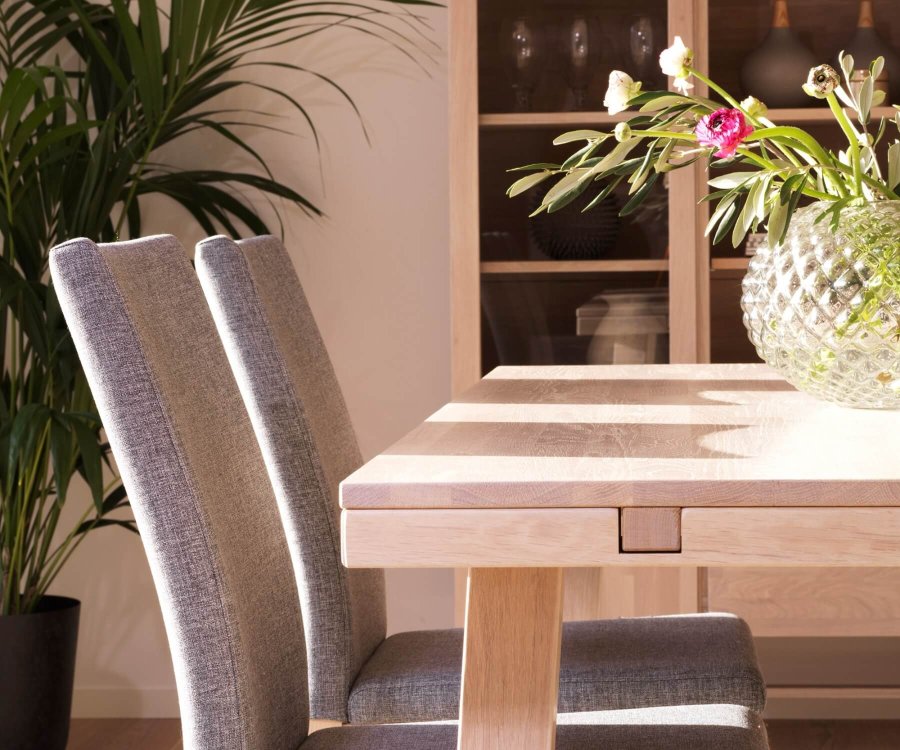 ROWICO Brooklyn spisebord - hvidpigmenteret eg m. udtrk (170x95)