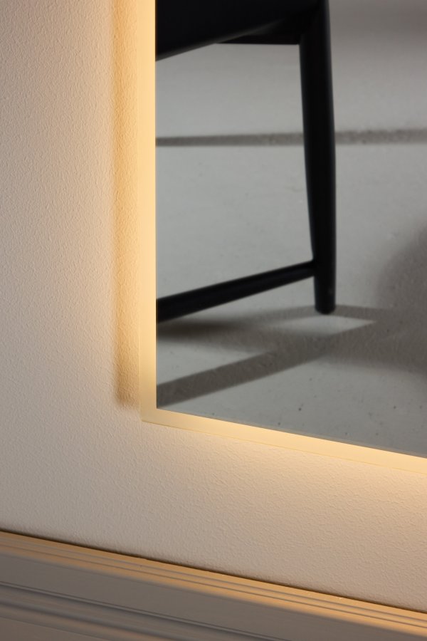 VENTURE DESIGN Skeppsvik x Josefin Lustig v�gspejl, m. lys - spejlglas og s�lv aluminium (70x185)