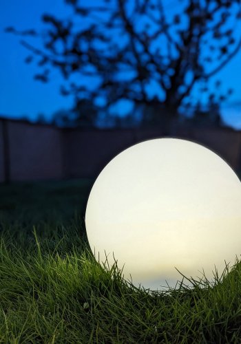 HOUSE NORDIC Lifton LED-lampe - Lampe, oppladbar med integrert solcelle, hvit<br>25 cm