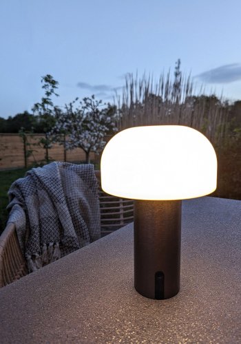 HOUSE NORDIC Soham LED-lampe - Lampe, oppladbar, hvit/kobber