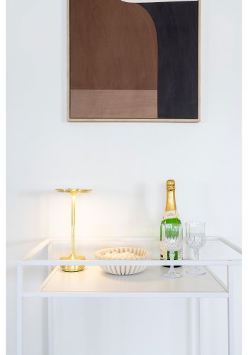 HOUSE NORDIC Lyneham LED-bordlampe, oppladbar - messing/aluminium