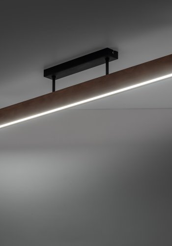 TK Teo LED-taklampe - valnttfarget tre og sort metall