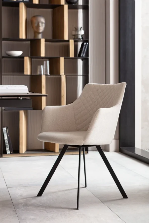 KARE DESIGN Coco Cream drejestol, m. armln - creme polyester og stl