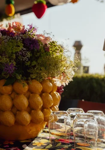 KARE DESIGN Deco Lemon Juice urtepotteskjuler, rund - gul polysandsten (34)