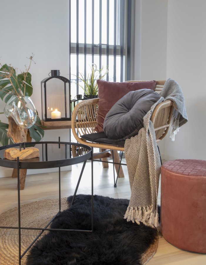 HOUSE NORDIC Trieste spisestuestol - naturrotting/metall, m. armlener, inkl. pute