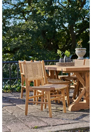 HOUSE NORDIC Derby spisestuestol - naturlig polyrattan og teak