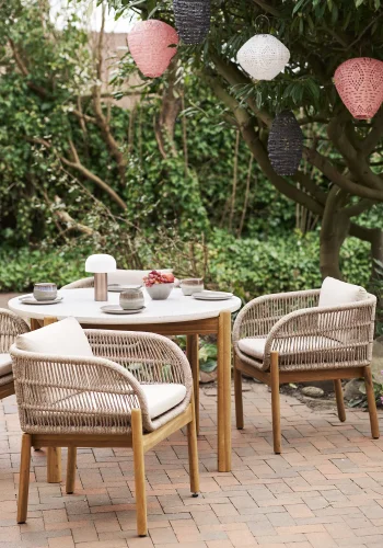 HOUSE NORDIC Terracina spisestuestol - Spisestuestol, akasie, beige, inkl. pute