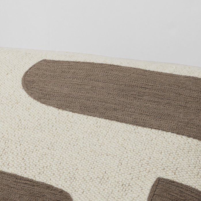 BROSTE COPENHAGEN Mundo Pouf, quadratisch – Kängurubraun und Hellbeige (50x50)