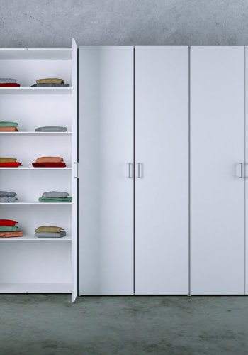 
TVILUM space garderobeskab hvidt træ med to låger og to hylder
