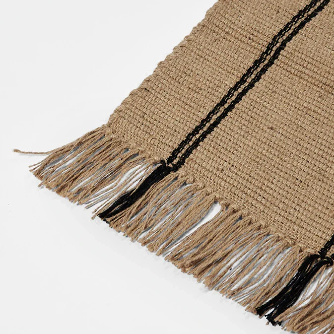 BROSTE COPENHAGEN Yuki Teppich, rechteckig – natürliche Jute und schwarze Baumwolle (200 x 140)