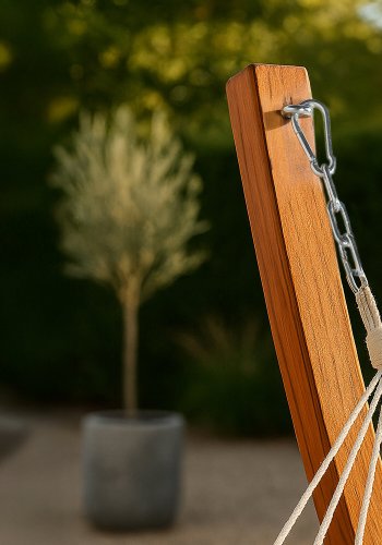 VENTURE DESIGN Hedvig hengek�ye med stativ - off-white polyester og brunt tre