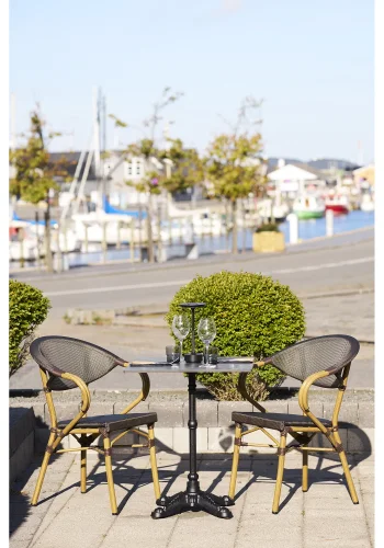 HOUSE NORDIC uteserveringsbord, firkantet - m�rkegr� bordplate i marmorlook og svart st�pejern (60x60)