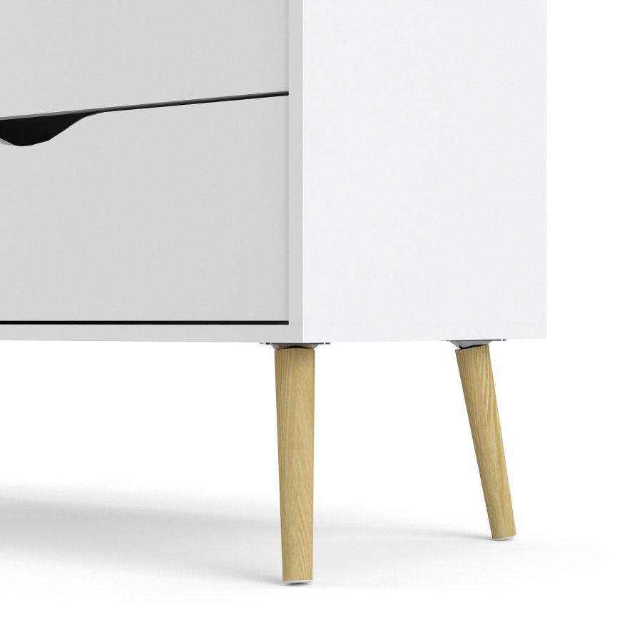 
TVILUM Delta kommode - hvid egetræstruktur, med 4 skuffer
