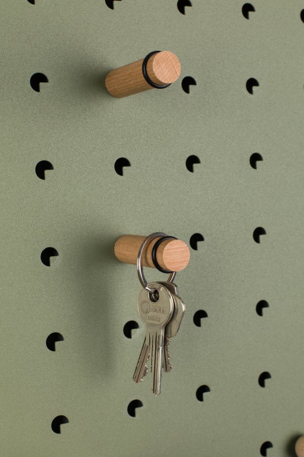 ZUIVER Bundy Pegboard organiser - grnt jern og bambus tre