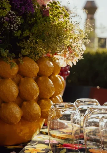 KARE DESIGN Deco Lemon Juice urtepotteskjuler, rund - gul polysandsten (34)