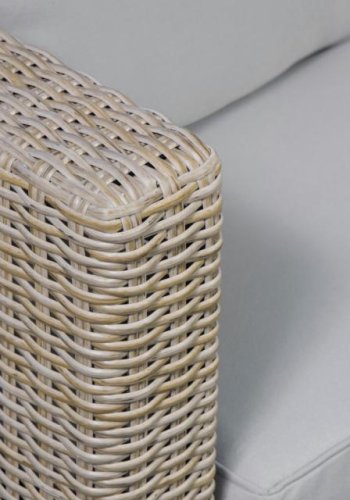 Modulrt utendrs loungesett, med 1 sofa, 1 bord, 2 krakker, beige stoffputer - brun PE-rot (sett med 5)