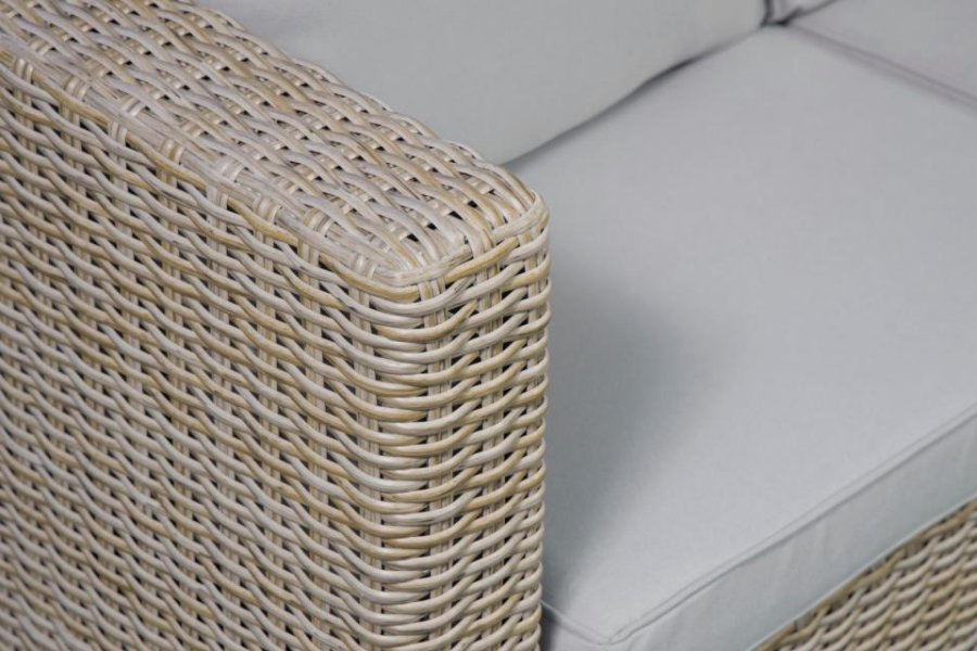 Modulrt utendrs loungesett, med 1 sofa, 1 bord, 2 krakker, beige stoffputer - brun PE-rot (sett med 5)