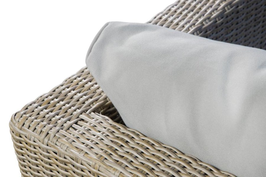 Modulrt utendrs loungesett, med 1 sofa, 1 bord, 2 krakker, beige stoffputer - brun PE-rot (sett med 5)