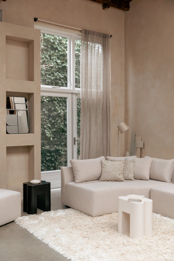 ZUIVER Eddy sidebord, rektangulrt - beige harpiks (43x35)