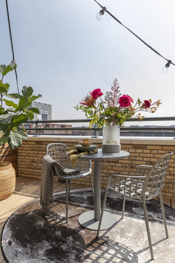 ZUIVER Reina L vase, rund, m. lett, oppladbar - glass og gr betong