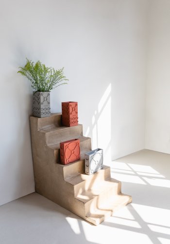 ZUIVER Grafisk vase, firkantet - gr betong