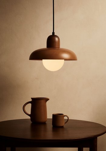 NORDV�RK H�nd - Valn�tt lysekrone