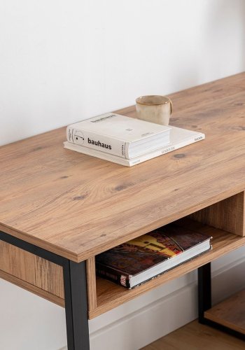 NORDVRK Emro Study skrivebord, med 3 rom og 2 hyller - valntt melamin og svart metall (150x58,4)