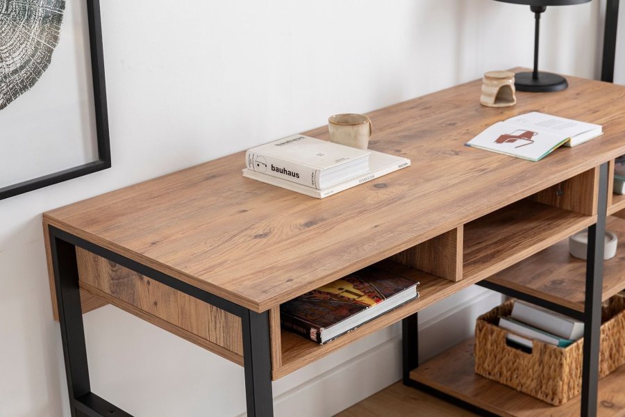 NORDVRK Emro Study skrivebord, med 3 rom og 2 hyller - valntt melamin og svart metall (150x58,4)