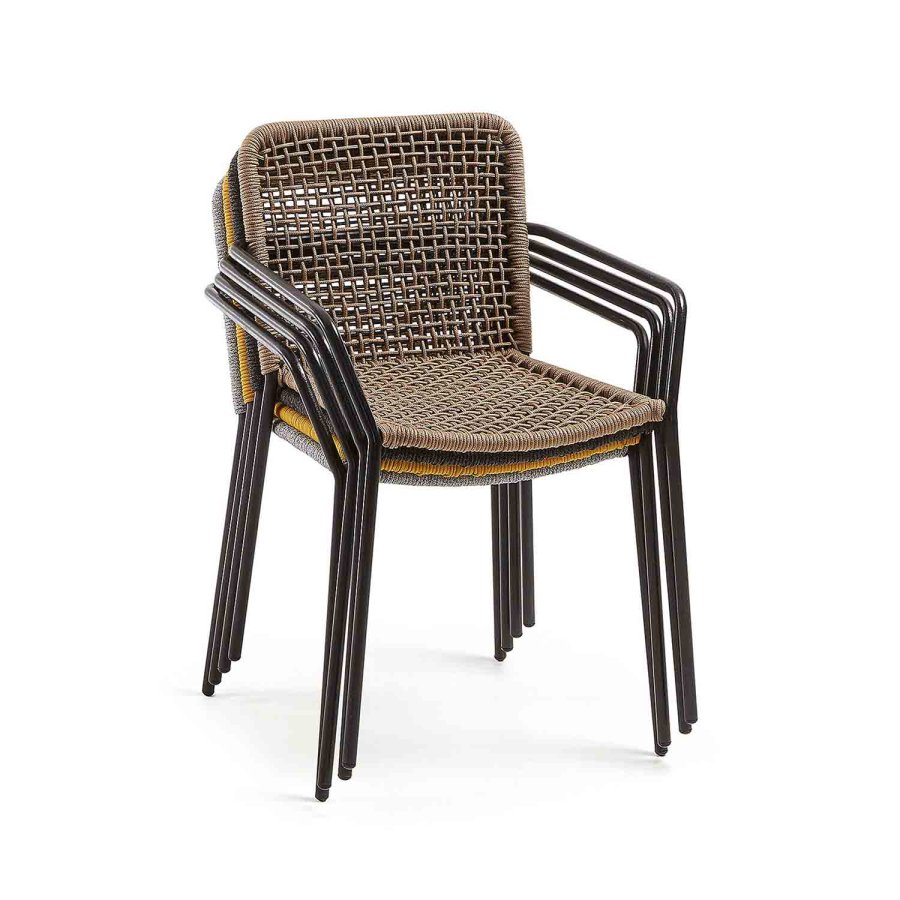 KAVE HOME Boomer spisestuestol med armlener - beige tau og stl