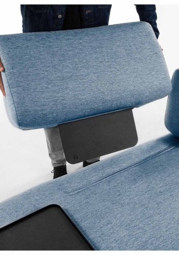 KAVE HOME Compo 3-seters sofa - bltt stoff og metall 