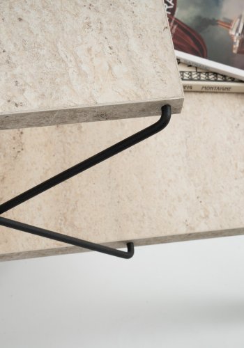 FUNZI LIVING Kryss nattbord, med bunnhylle - travertin melamin og svart bk (50x40)