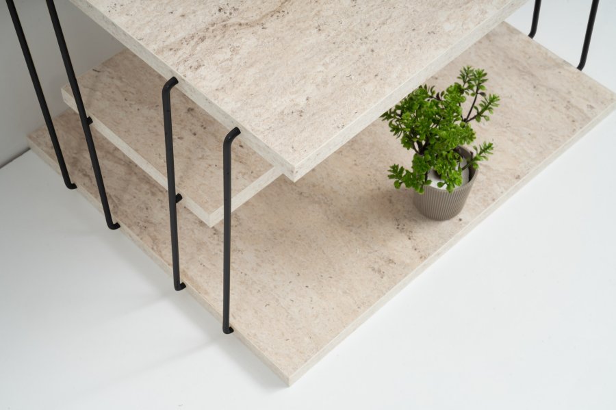 NORDVÄRK Lifon sidebord, med 2 hyller, rektangulrt - travertin melamin og svart metall (50x40)