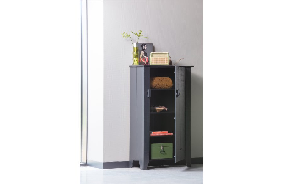 WOOOD Gus grdsdrift, m. 1 dr og 3 hyller - sort furu