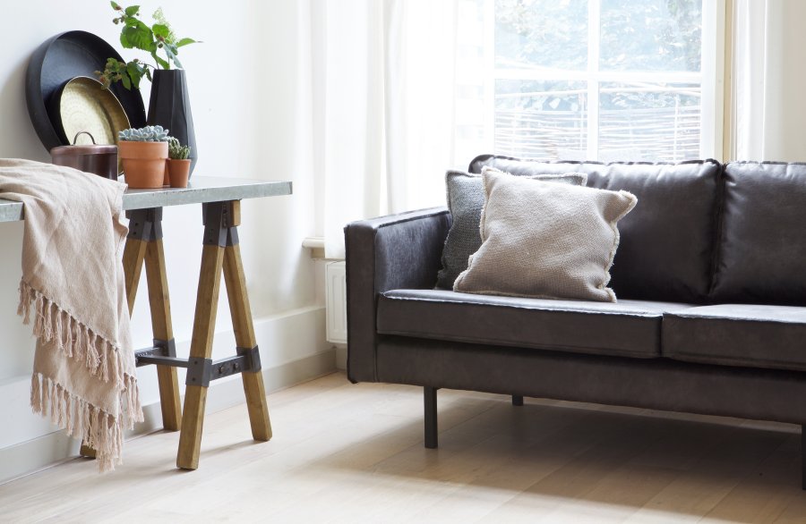 WOOOD Rodeo 3-seters sofa - svart stoff