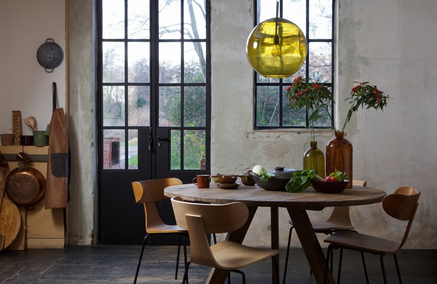 WOOOD Collection spisestuestol - brun ask finer og sort stl