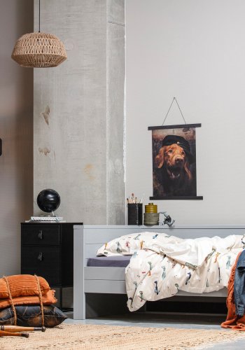 WOOOD Dennis garderobe for barn, m. 3 drer, 5 hyller og 1 hengerstang - betonggr furu